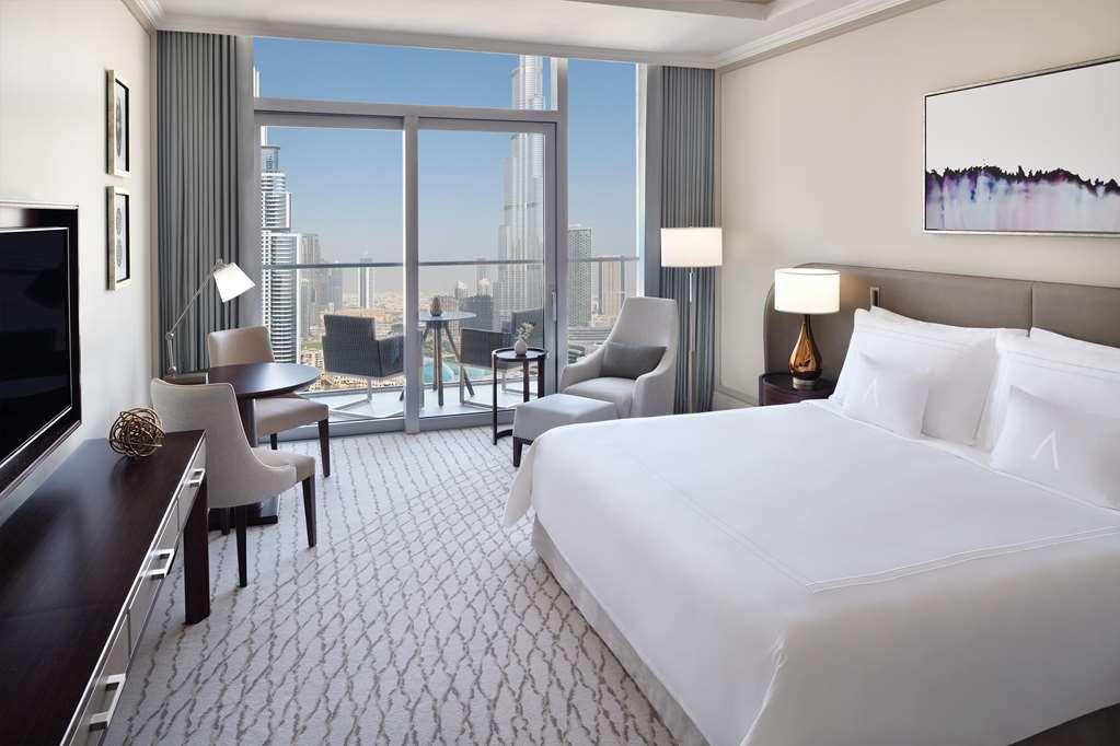 แอดเดรส ฟาวเท่น วิว Hotel ดูไบ ห้อง รูปภาพ A guest room at the hotel