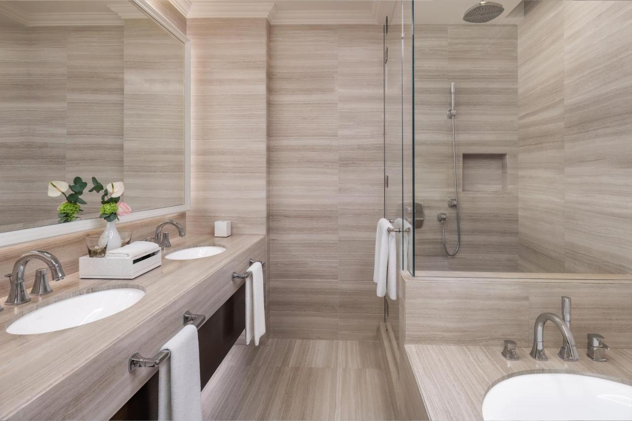 แอดเดรส ฟาวเท่น วิว Hotel ดูไบ ภายนอก รูปภาพ Bathroom