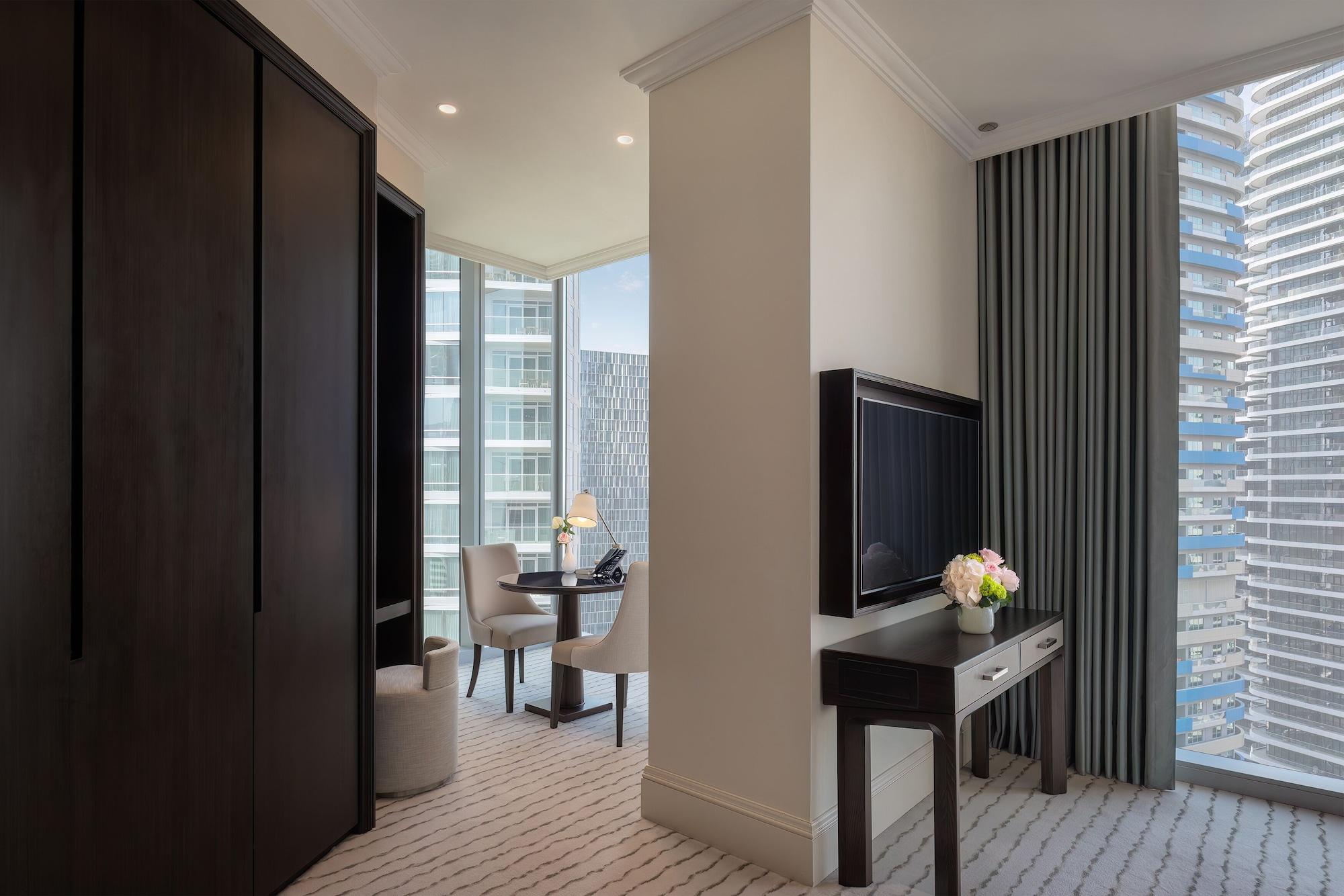 แอดเดรส ฟาวเท่น วิว Hotel ดูไบ ภายนอก รูปภาพ A guest room at the hotel