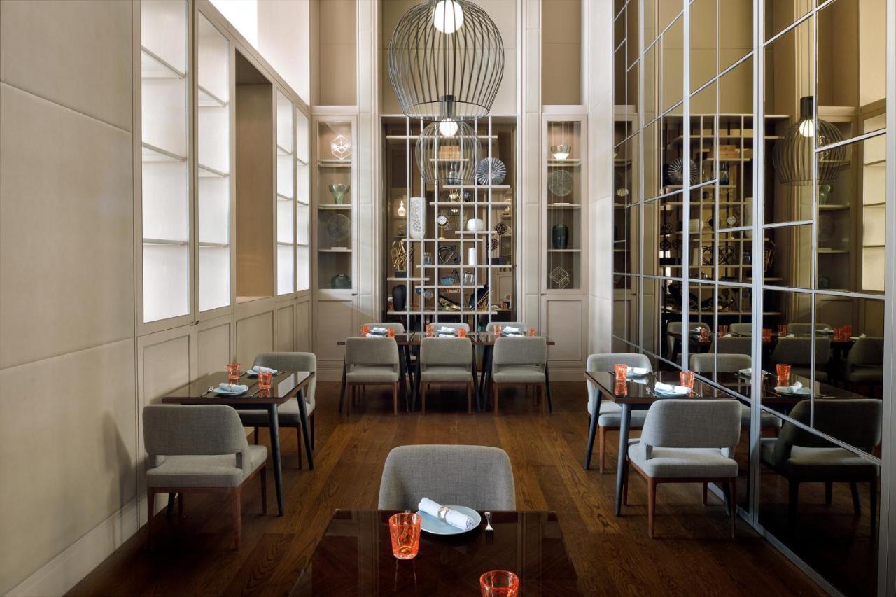 แอดเดรส ฟาวเท่น วิว Hotel ดูไบ ภายนอก รูปภาพ Interior of the restaurant